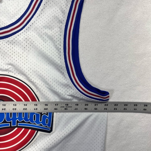 Space Jam Lola Bunny Jersey #10 Embroidered Mens L Movie Buggs Jordan Ball 1724 - Picture 4 of 8